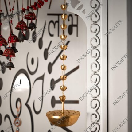 Floral Fumer Hanging