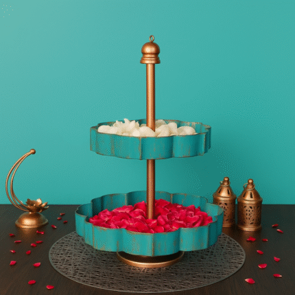 TRADITIONAL LAYER MINT GREEN URLI STAND