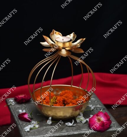 TRADITIONAL FLOWER DECORATIVE STAND