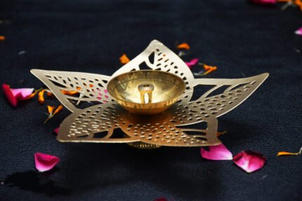 ROUND SHAPED BRASS & IRON DIYA