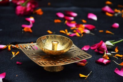 SQUARE SHAPED BRASS & IRON DIYA