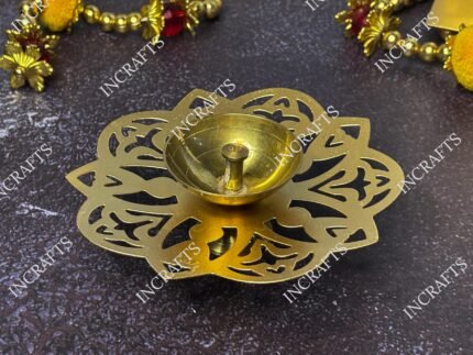 FLORAL BRASS & IRON DIYA