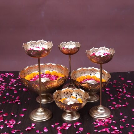 DECORATIVE LOTUS URLI BOWL COMBO