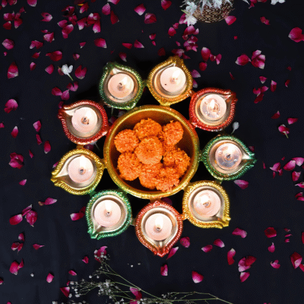 Decorative Multy Color & Shiny Gold Diya Urli